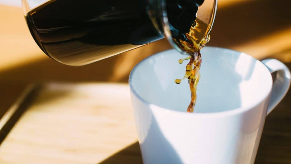 My Cuisinart Coffee Maker Is Leaking (Fixed!) Jontic